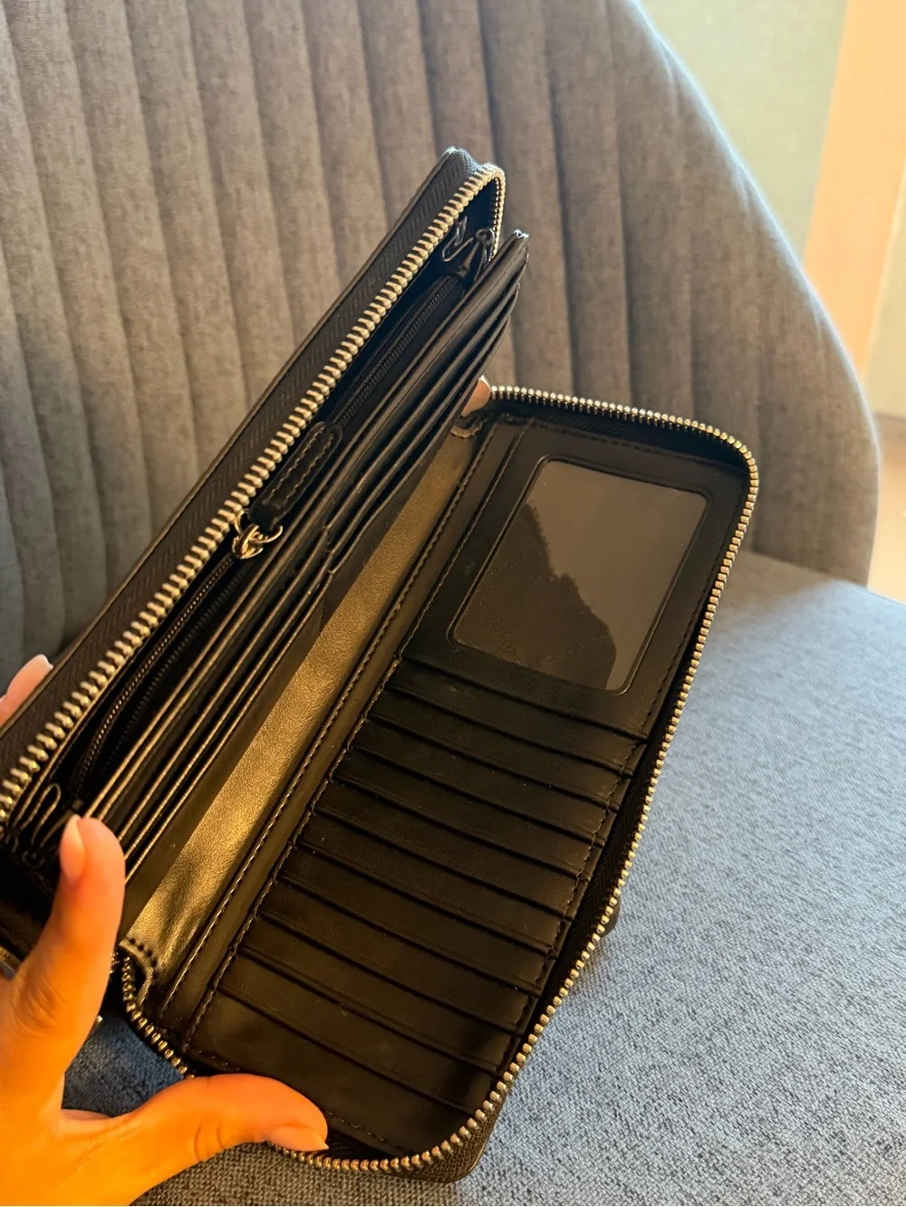 Michael Kors Black & Silver Wristlet